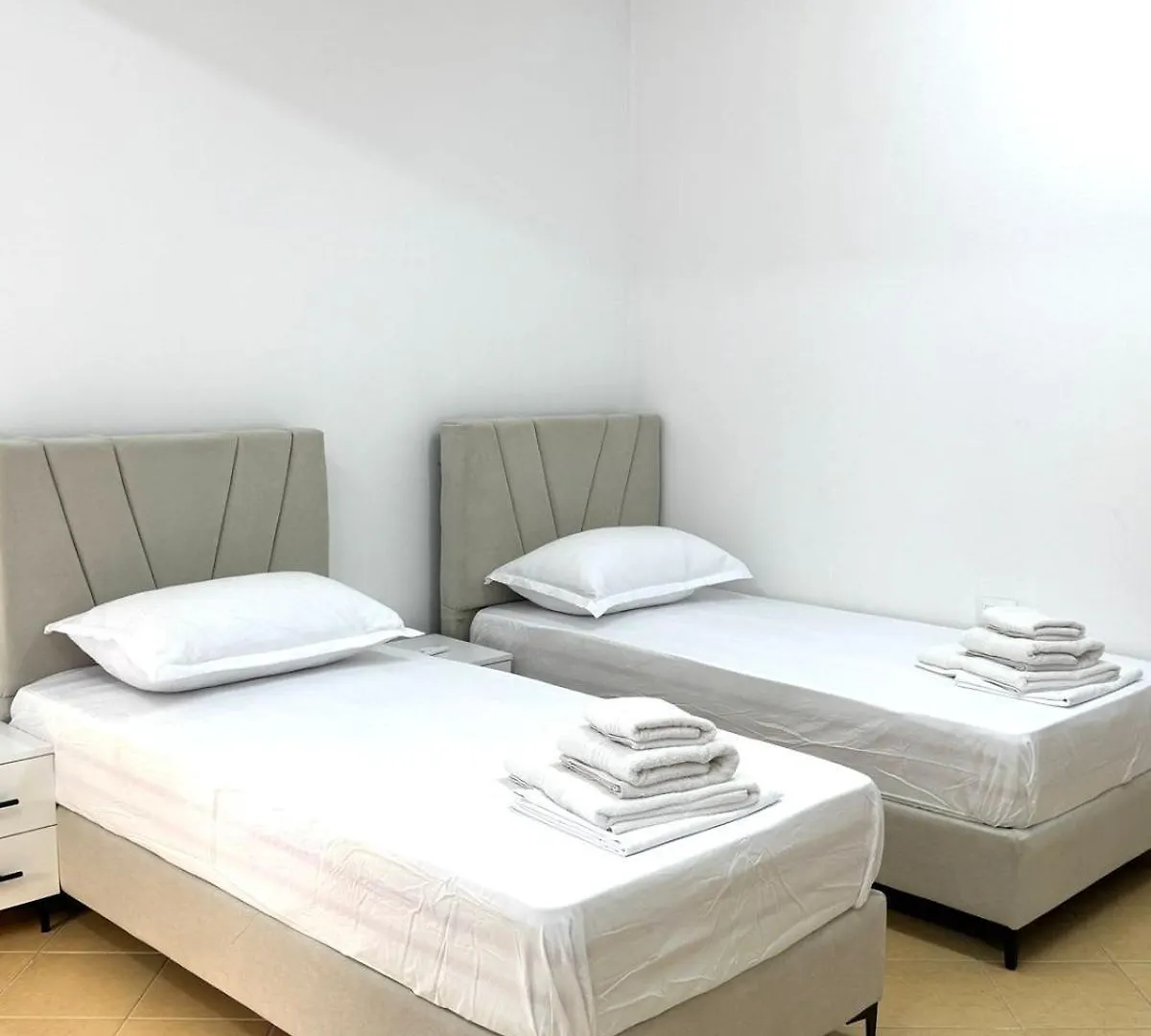 Amadeos Apartments Sarandë