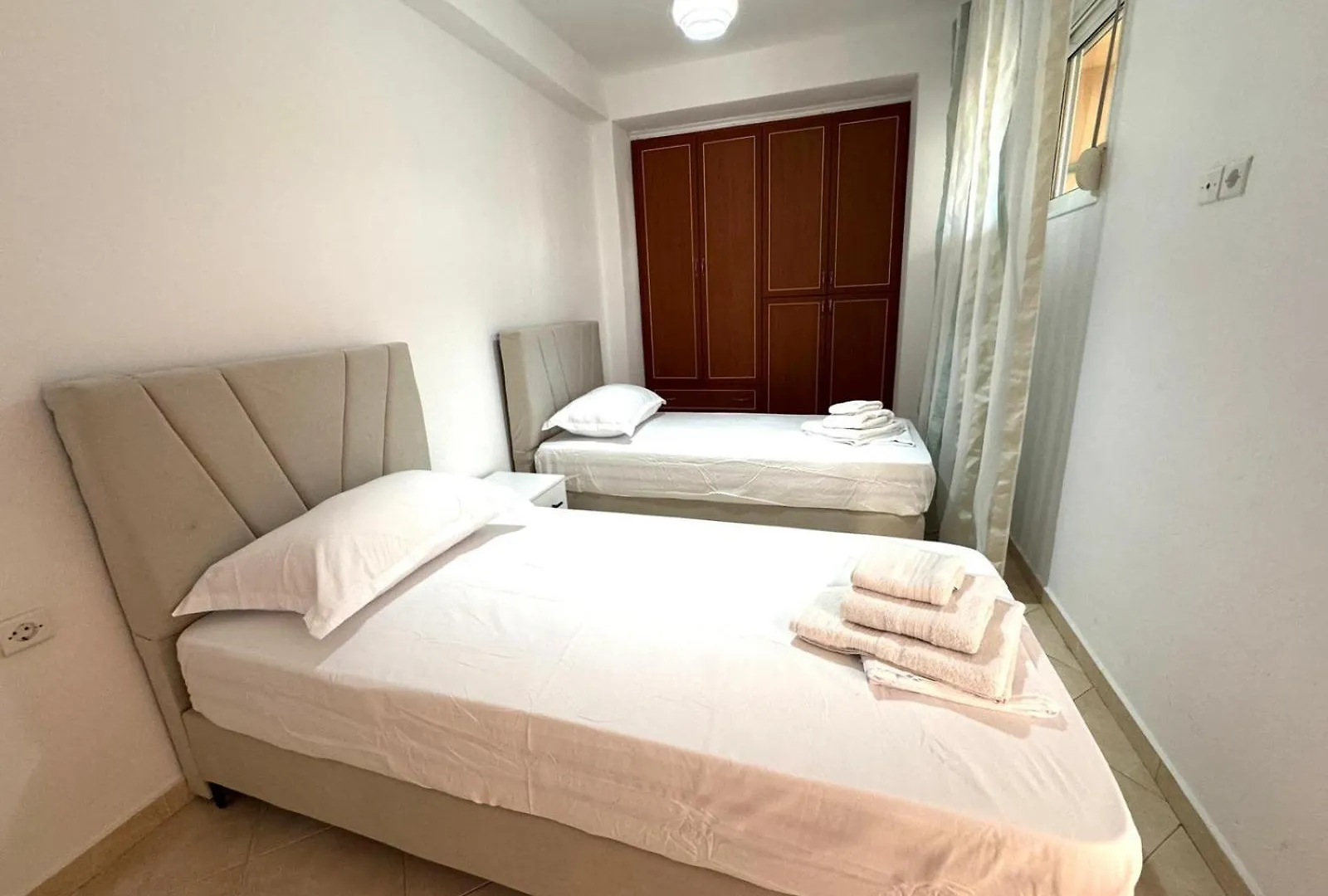 Amadeos Apartments Sarandë Albania