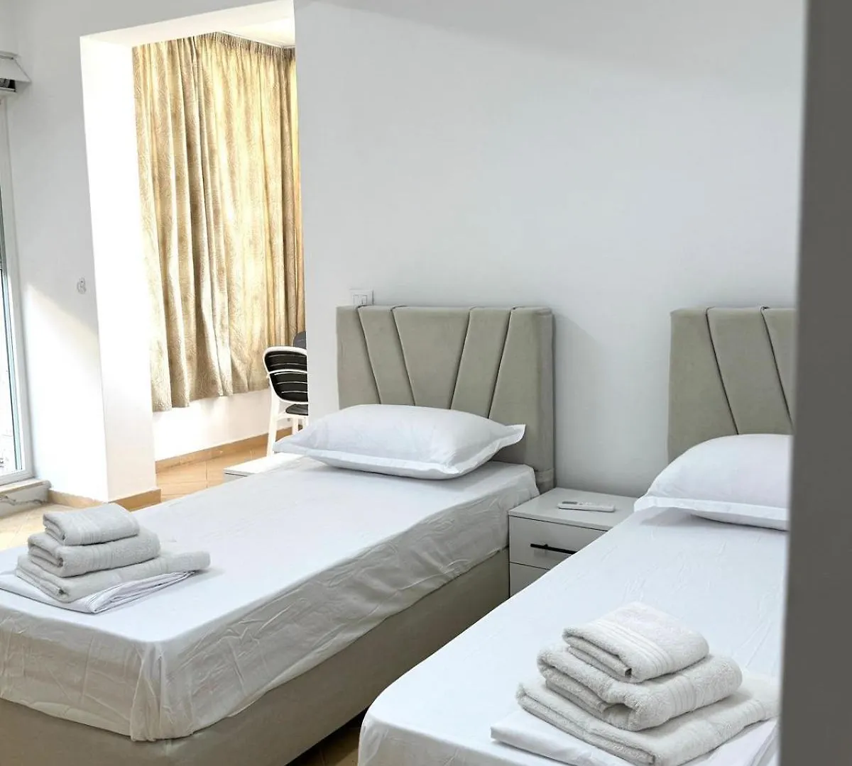Amadeos Apartments Sarandë Albania