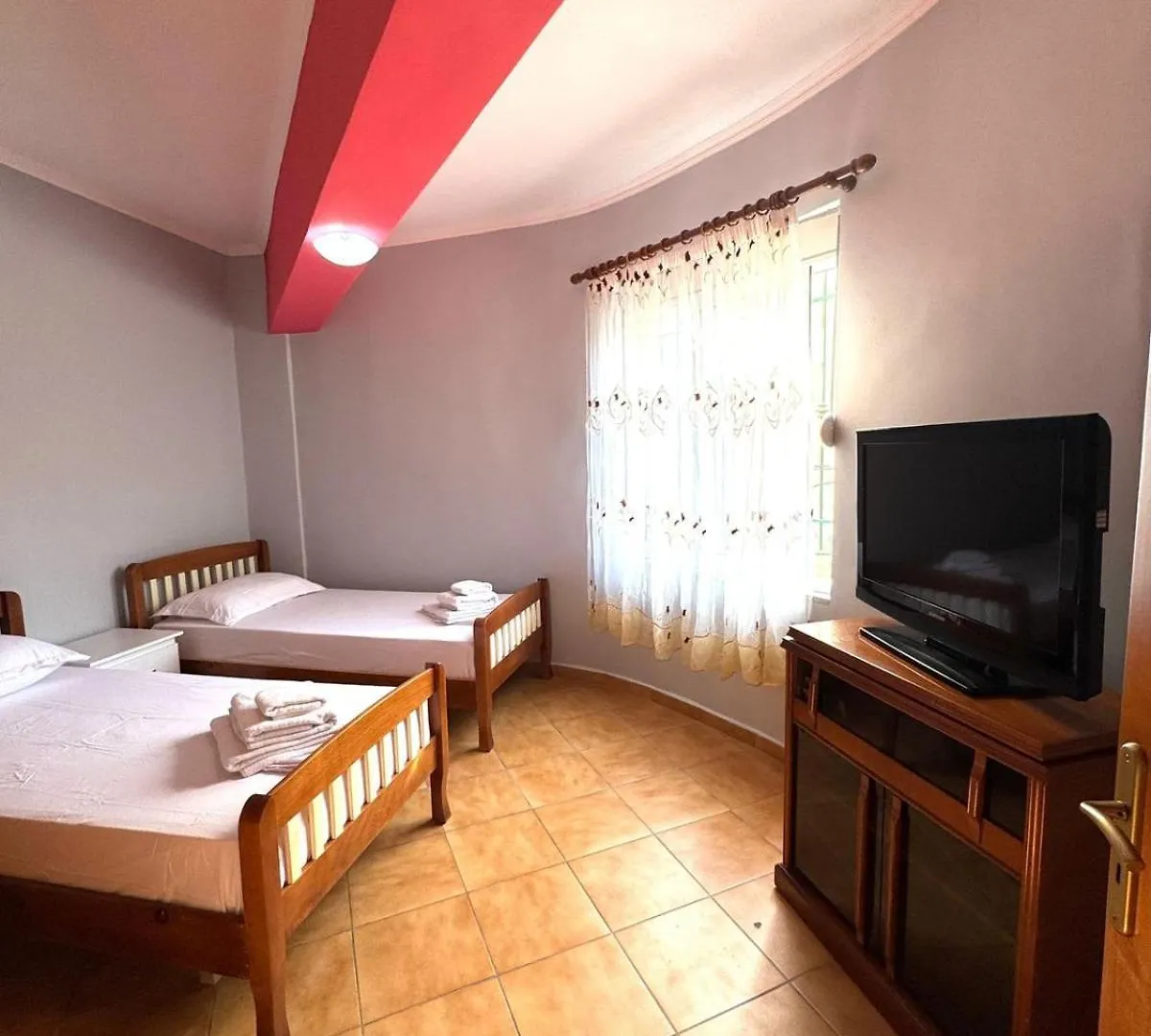 Amadeos Apartments Sarandë Albania